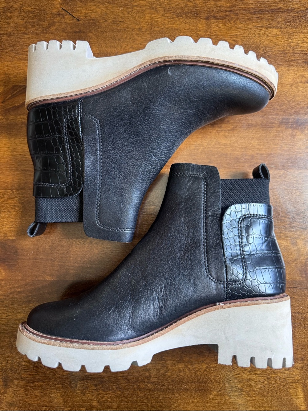 Dolce Vita Huey H2O Waterproof Ankle Boots - Picture 5 of 10